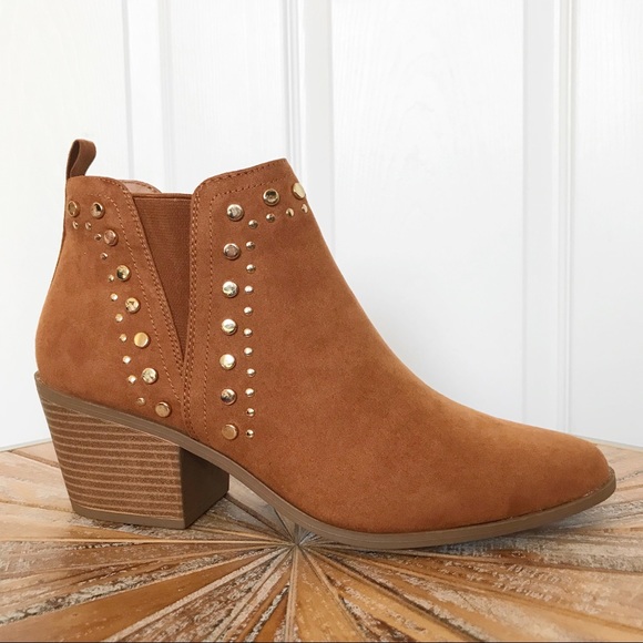 NWT Shoe Dazzle Studded Faux Suede Booties - Picture 1 of 9